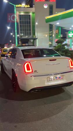 کرایسلەر 300